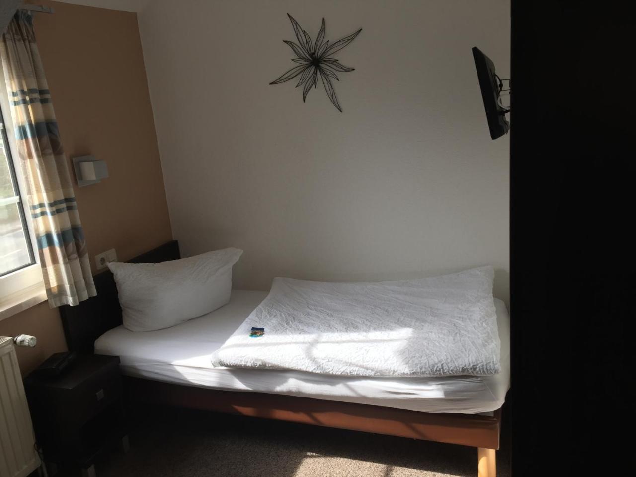 Hotel Wuelfers Gasthaus Gross Ippener Bagian luar foto